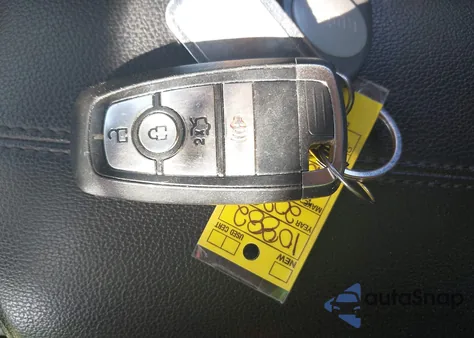 2023 Ford Mustang Ecoboost Fastback z USA, uszkodzony, nr VIN 1FA6P8THXP5105024